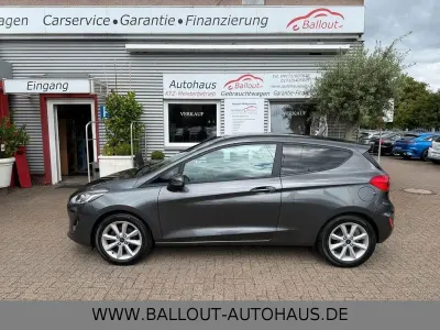 Gebraucht Ford Fiesta 101 PS (74 kW) 2017 Grau Kleinwagen