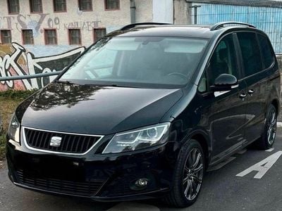 Schwarz Gebraucht 2013 Seat Alhambra Ecomotive Van / Kleinbus | 10.700 € (Fairer Preis)