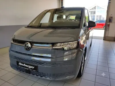 Gebraucht VW Multivan Life 150 PS (110 kW) 2022 Grau Van / Kleinbus