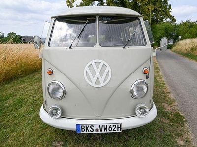 Grau Gebraucht 1963 VW T1 Van | 48.500 €