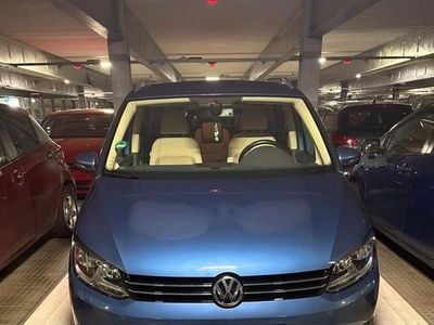 Blau Gebraucht 2010 VW Touran Van / Kleinbus | 10.000 € (Teuer)