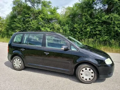 Gebraucht VW Touran 102 PS (75 kW) 2005 Schwarz Van / Kleinbus