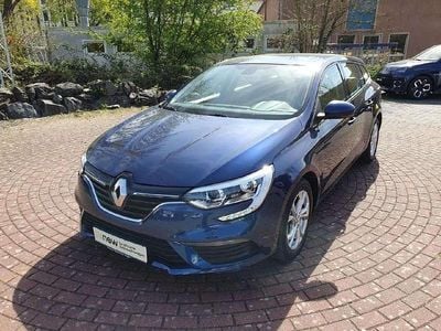 Gebraucht Renault Mégane GrandTour Play 101 PS (74 kW) 2018 Blau cosmos Kombi