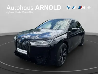 Gebraucht BMW iX Sport Line 239 kW (326 PS) 2022 Saphirschwarz SUV