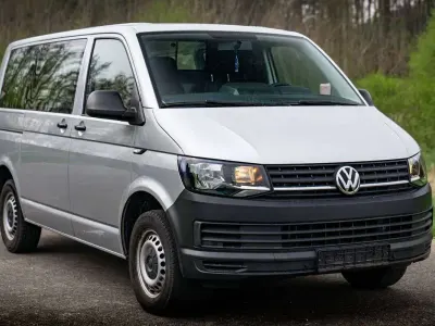 Gebraucht VW Transporter 140 PS (102 kW) 2016 Silber Van