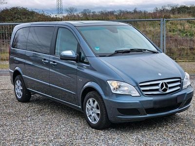 Grau Gebraucht 2012 Mercedes Viano Van / Kleinbus | 19.850 € (Fairer Preis)
