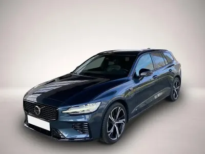 Gebraucht Volvo V60 Plus 455 PS (334 kW) 2022 Manufacturer Kombi
