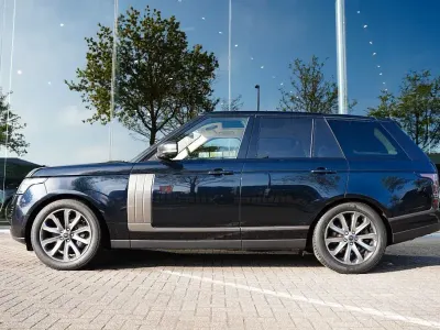 Gebraucht Land Rover Range Rover Vogue 340 PS (250 kW) 2013 Schwarz SUV