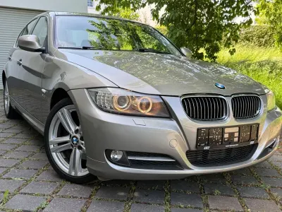 Gebraucht BMW 320 Performance 184 PS (135 kW) 2011 Grau Limousine