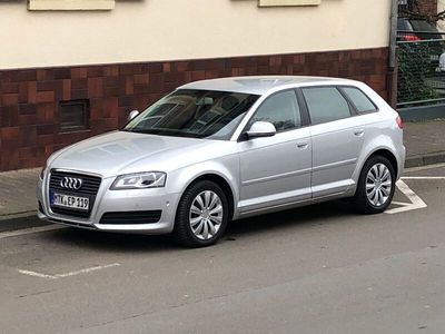 gebraucht Audi A3 Sportback 1.6 S tronic Attraction Attraction