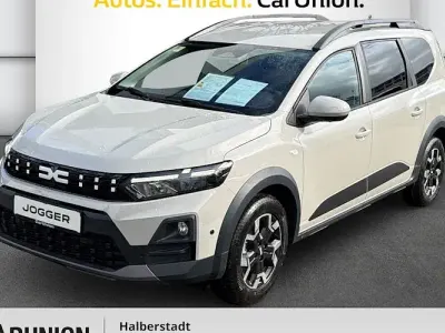 Neu Dacia Jogger Journey 158 PS (116 kW) 2026 Beige Van / Kleinbus