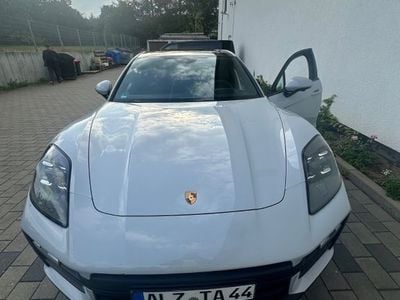 Porsche Panamera 4