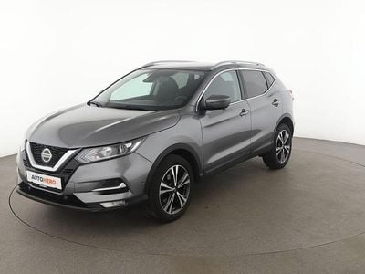 Grau Gebraucht 2020 Nissan Qashqai N-Connecta SUV | 16.200 € (Fairer Preis)