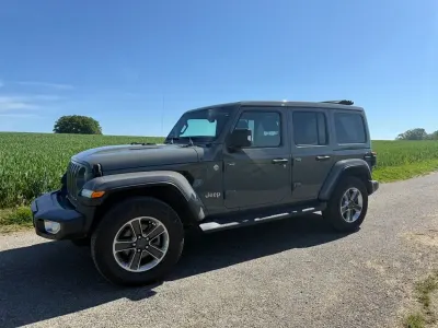 Gebraucht Jeep Wrangler Sahara 200 PS (147 kW) 2019 Grau SUV