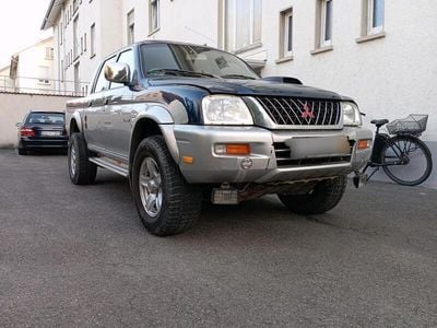 Mitsubishi L200
