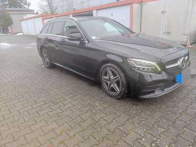 Schwarz Gebraucht 2018 Mercedes C220 AMG line Kombi | 13.800 €
