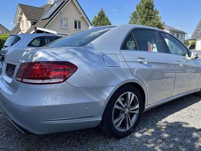 Second-hand Mercedes E250 211 CP (155 kW) 2015 Argintiu Berlinǎ