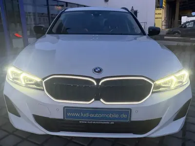 Gebraucht BMW 320 Sport Line 190 PS (139 kW) 2022 Weiß Kombi