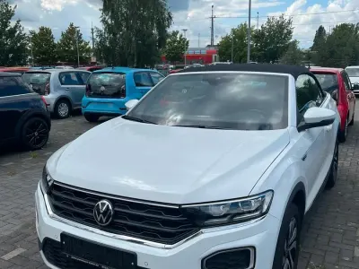 Gebraucht VW T-Roc Cabriolet Active 150 PS (110 kW) 2021 Weiß Cabrio
