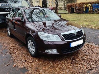 Rot Gebraucht 2009 Skoda Octavia Ambiente Limousine | 7.700 € (Etwas zu teuer)