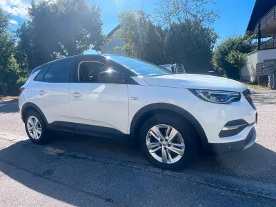 Gebraucht Opel Grandland X Design Edition 131 PS (96 kW) 2018 Weiß SUV