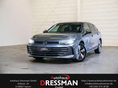 Używany VW Passat Business 150 KM (110 kW) 2025 Szary Kombi