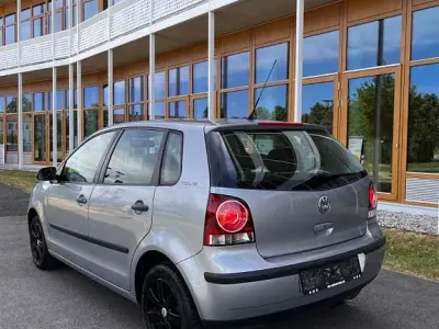 Gebraucht VW Polo 54 PS (39 kW) 2007 Grau Kleinwagen