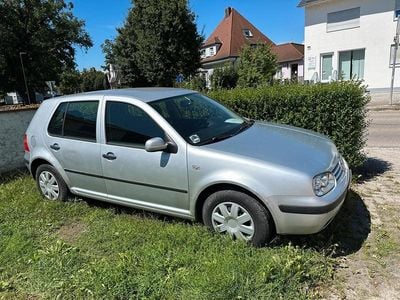 VW Golf IV