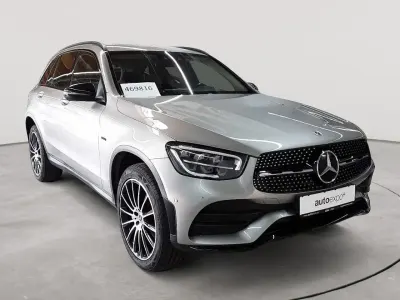 Gebraucht Mercedes GLC300 AMG line 194 PS (142 kW) 2021 Mojavesilber metallic SUV