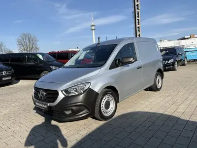 Gebraucht Mercedes Citan 113 131 PS (96 kW) 2023 Silber Van / Kleinbus
