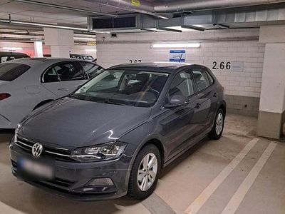 VW Polo