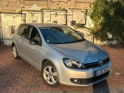 Gebraucht VW Golf VI 86 PS (63 kW) 2011 Silber Kleinwagen