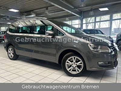 Second-hand VW Sharan Highline 140 CP (102 kW) 2012 Gri Monovolum