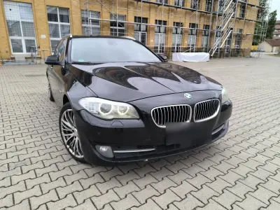 Gebraucht BMW 530 234 PS (172 kW) 2012 Schwarz Kombi
