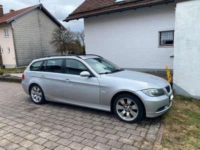 Second-hand BMW 325 218 CP (160 kW) 2005 Argintiu Break
