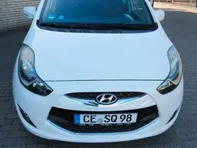 Gebraucht Hyundai ix20 Comfort 90 PS (66 kW) 2011 Weiß Kleinwagen