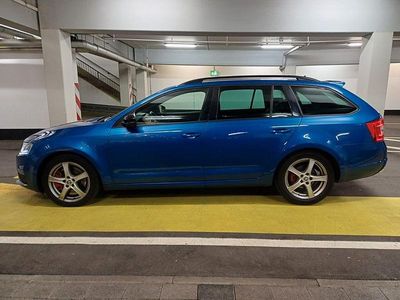 Gebraucht Skoda Octavia RS 184 PS (135 kW) 2016 Raceblau Kleinwagen