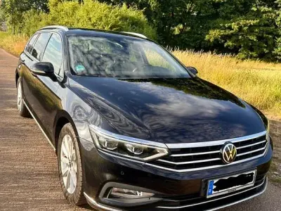 Gebraucht VW Passat Elegance 150 PS (110 kW) 2021 Schwarz Kombi