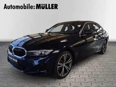 Gebraucht BMW 320 Sport Line 184 PS (135 kW) 2022 Blau Limousine
