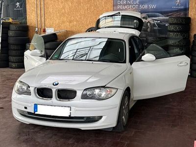 gebraucht BMW 116 i. Fahrtauglich. Motor mit niedrigem KM Stand