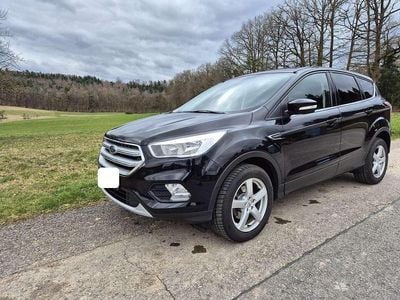 Gebraucht Ford Kuga Trend 150 PS (110 kW) 2017 Schwarz SUV