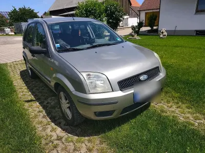 Gebraucht Ford Focus 80 PS (58 kW) 2002 Gold Kleinwagen