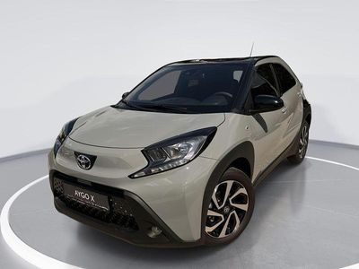 Neu Toyota Aygo X 72 PS (52 kW) 2025 Grau SUV