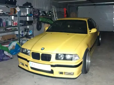 Gebraucht BMW M3 286 PS (210 kW) 1994 Gelb Coupé