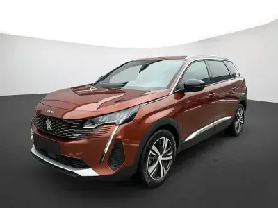 Gebraucht Peugeot 5008 Allure 136 PS (100 kW) 2024 Braun SUV