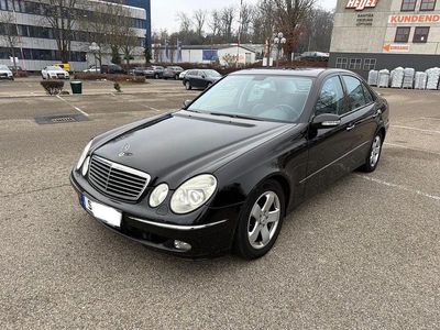 Schwarz Gebraucht 2004 Mercedes E270 Avantgarde Limousine | 2.990 € (Superpreis)