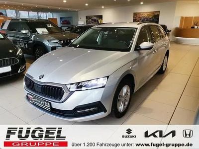 Używany Skoda Octavia Ambition 150 KM (110 kW) 2021 Srebrny Kombi