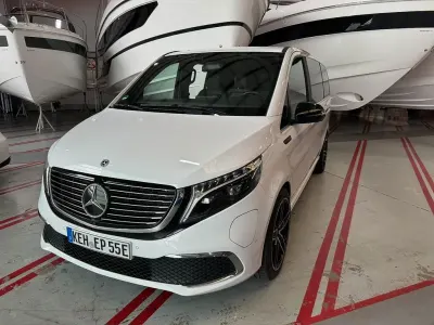 Gebraucht Mercedes EQV300 150 kW (204 PS) 2022 Weiß Van / Kleinbus