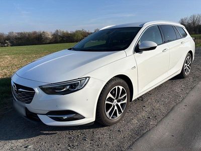 Usado Opel Insignia Dynamic 136 HP (100 kW) 2019 Branco Carrinha