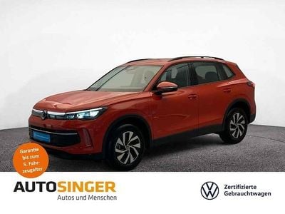 Persimmon red metallic Gebraucht 2024 VW Tiguan Life SUV | 39.890 € (Superpreis)
